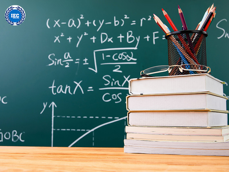 Các Môn Học Cơ Bản (General Education Courses)