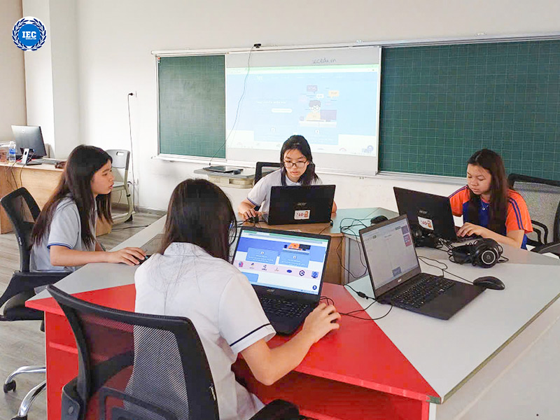 Lớp Học Lập Trình